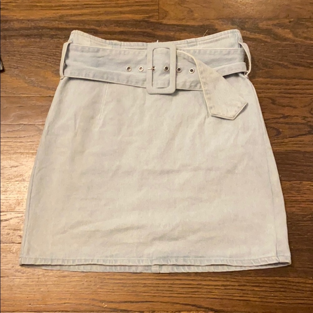 Denim belted skirt